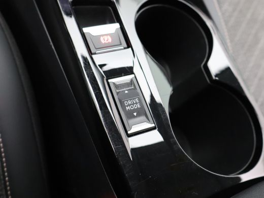 Peugeot 208 Hybrid 100 e-DCS6 Allure | Apple Carplay/Android Auto|telefoonintegratie premium | Armsteun voor ... ActivLease financial lease