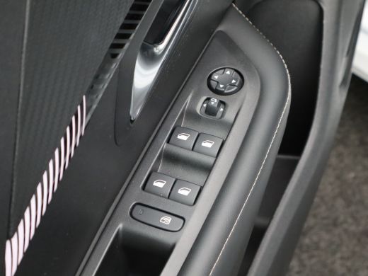 Peugeot 208 Hybrid 100 e-DCS6 Allure | Apple Carplay/Android Auto|telefoonintegratie premium | Armsteun voor ... ActivLease financial lease