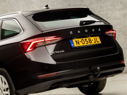 Skoda Octavia Combi 1.0 TSI Sport (VIRTUAL COCKPIT, APPLE CARPLAY, GROOT NAVI, CAMERA, STOELVERWARMING, SPORTST... ActivLease financial lease