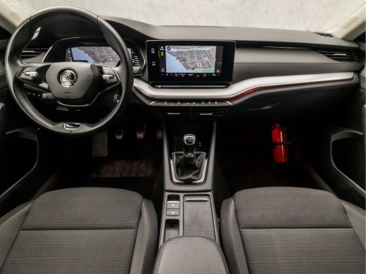 Skoda Octavia Combi 1.0 TSI Sport (VIRTUAL COCKPIT, APPLE CARPLAY, GROOT NAVI, CAMERA, STOELVERWARMING, SPORTST... ActivLease financial lease