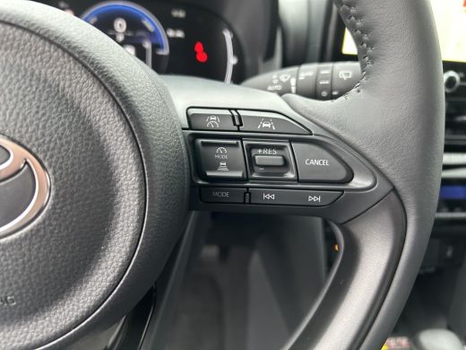 Toyota Yaris Cross 1.5 Hybrid 130 Dynamic Comfort Pack ActivLease financial lease