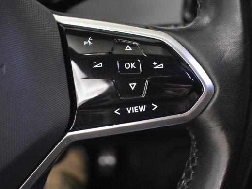 Volkswagen ID.3 First Plus 58 kWh 204PK | Airco (automatisch) | Apple Carplay/Android Auto|telefoonintegratie pre... ActivLease financial lease