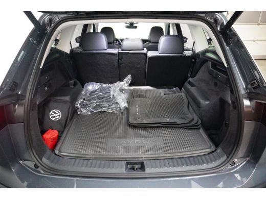 Volkswagen Tayron 1.5 eTSI 150PK MHEV DSG-7 Life Edition 7Pers | STUUR + STOELVERW | NAVI BY APP | CAMERA | ADAPT. ... ActivLease financial lease