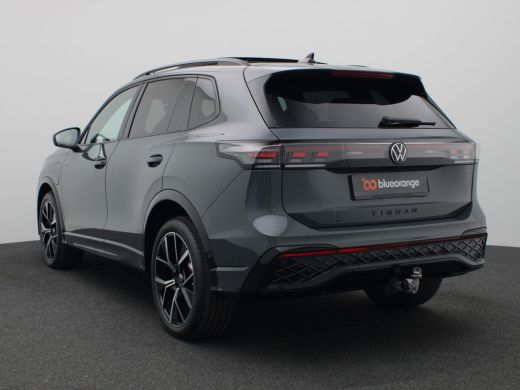 Volkswagen Tiguan 1.5 eHybrid R-Line Edition 204PK DSG Pano-Schuifdak, Black Style, Trekhaak, 20" LM Velgen, Keyles... ActivLease financial lease