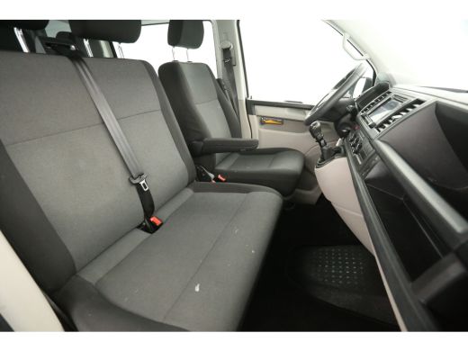 Volkswagen Transporter 2.0 TDI 140PK L2H1 | DC | 6 Zits | Airco | Carplay | Navi | Imperiaal | Trekhaak ActivLease financial lease