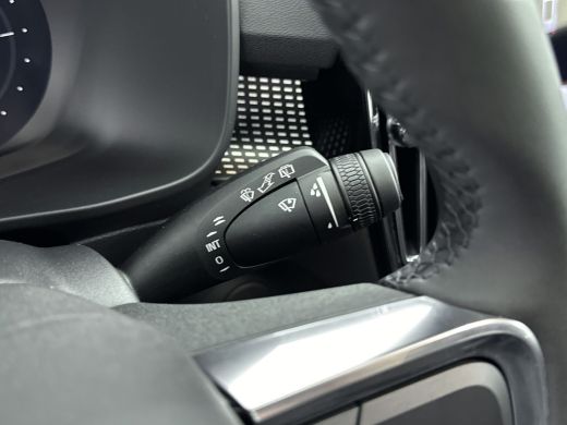 Volvo  EX40 Extended Range Plus Dark 82 kWh | PDC + Camera | Stoel + Stuurverwarming | 20 inch LM | Warmtepom... ActivLease financial lease