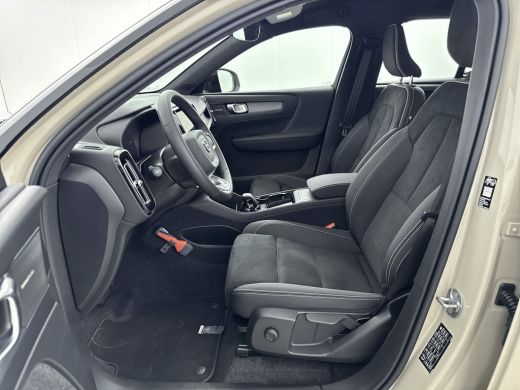 Volvo  EX40 Extended Range Plus Dark 82 kWh | PDC + Camera | Stoel + Stuurverwarming | 20 inch LM | Warmtepom... ActivLease financial lease