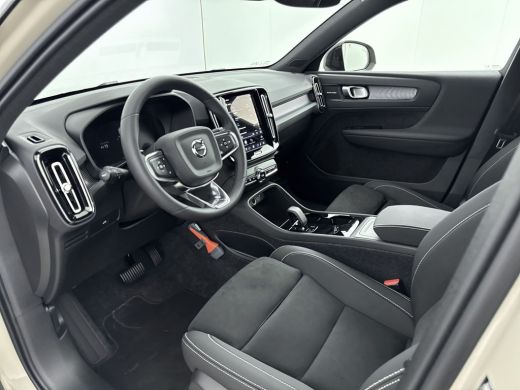 Volvo  EX40 Extended Range Plus Dark 82 kWh | PDC + Camera | Stoel + Stuurverwarming | 20 inch LM | Warmtepom... ActivLease financial lease