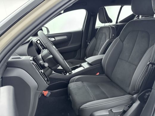 Volvo  EX40 Extended Range Plus Dark 82 kWh | PDC + Camera | Stoel + Stuurverwarming | 20 inch LM | Warmtepom... ActivLease financial lease