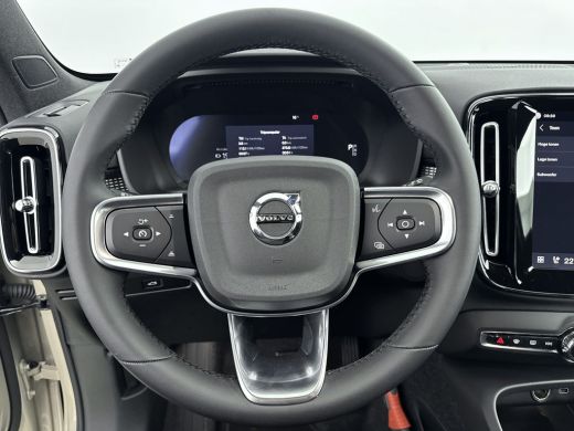 Volvo  EX40 Extended Range Plus Dark 82 kWh | PDC + Camera | Stoel + Stuurverwarming | 20 inch LM | Warmtepom... ActivLease financial lease