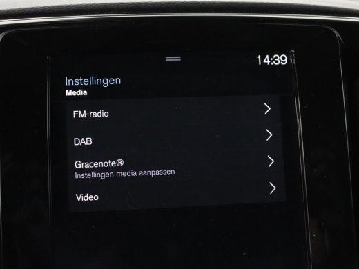 Volvo  XC40 1.5 T4 Plug-in hybrid R Design | Leder/Alcantara | Carplay | Navigatie | Parkeerverwarming | Keyl... ActivLease financial lease