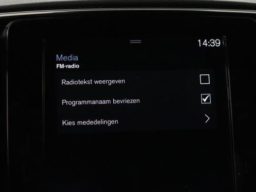 Volvo  XC40 1.5 T4 Plug-in hybrid R Design | Leder/Alcantara | Carplay | Navigatie | Parkeerverwarming | Keyl... ActivLease financial lease