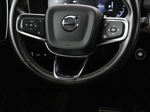Volvo  XC40 1.5 T4 Plug-in hybrid R Design | Leder/Alcantara | Carplay | Navigatie | Parkeerverwarming | Keyl... ActivLease financial lease