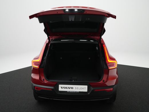 Volvo  XC40 T4 Recharge Plus Dark Harman/Kardon | 360&deg; Camera | Keyless | Elek stoelen | Stoel- & Stuurverwar... ActivLease financial lease