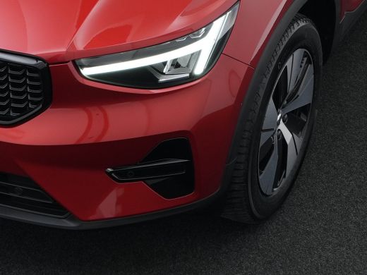 Volvo  XC40 T4 Recharge Plus Dark Harman/Kardon | 360&deg; Camera | Keyless | Elek stoelen | Stoel- & Stuurverwar... ActivLease financial lease