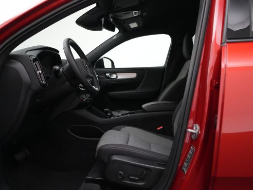 Volvo  XC40 T4 Recharge Plus Dark Harman/Kardon | 360&deg; Camera | Keyless | Elek stoelen | Stoel- & Stuurverwar... ActivLease financial lease