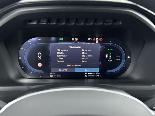 Volvo  XC90 T8 Ultimate Dark | Bowers & Wilkins | Luchtvering | Trekhaak | Gelamineerd glas | All Season | HU... ActivLease financial lease