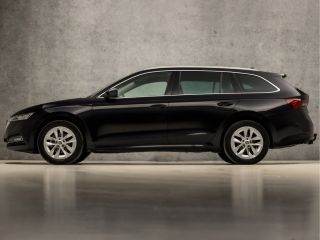 Skoda Octavia Combi 1.0 TSI Sport (VIRTUAL COCKPIT, APPLE CARPLAY, GROOT NAVI, CAMERA, STOELVERWARMING, SPORTST...