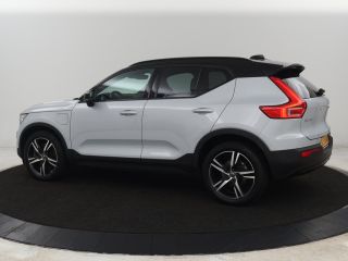Volvo  XC40 1.5 T4 Plug-in hybrid R Design | Leder/Alcantara | Carplay | Navigatie | Parkeerverwarming | Keyl...