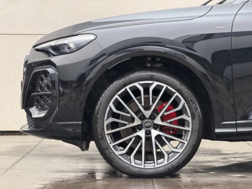 Audi Q5 2.0 TFSI e-hybrid quattro 367PK S edition Competition Pano-B&O-Head up-Keyless-Matrix-Trekhaak-Pa... ActivLease financial lease