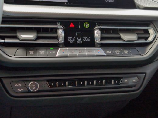 BMW 1 Serie 118i M-Sport | 17 inch | Virtual Cockpit | LED | Navigatie | Cruise Control | Airco (automatisch)... ActivLease financial lease