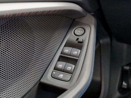 BMW 1 Serie 118i M-Sport | 17 inch | Virtual Cockpit | LED | Navigatie | Cruise Control | Airco (automatisch)... ActivLease financial lease