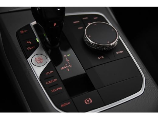 BMW 3 Serie Touring 318i *1ste Eigenaar*Standkachel*PDC* ActivLease financial lease