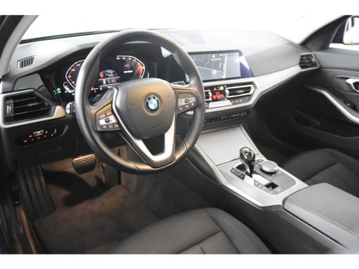 BMW 3 Serie Touring 318i *1ste Eigenaar*Standkachel*PDC* ActivLease financial lease