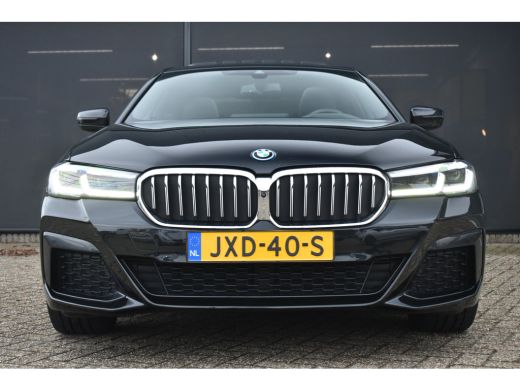 BMW 5 Serie 530e xDrive Business Edition Plus M-Sport | Schuif-/Kanteldak | Comfortzetels | H&K | HeadUp-Disp... ActivLease financial lease