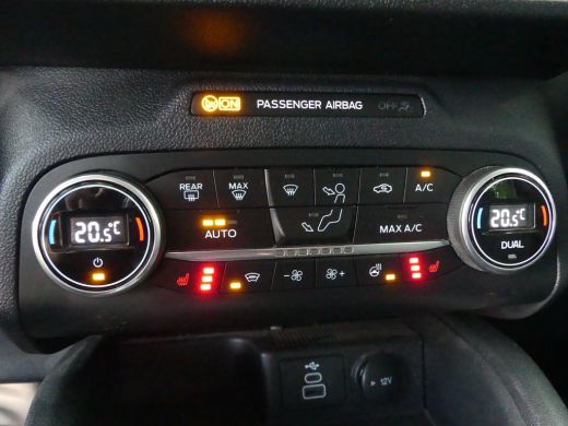 Ford Kuga 2.5 PHEV 225PK Titanium | STOEL+STUUR+VOORRUITVERWARMING | APPLE CARPLAY/ANDROID AUTO | PARKEERSE... ActivLease financial lease