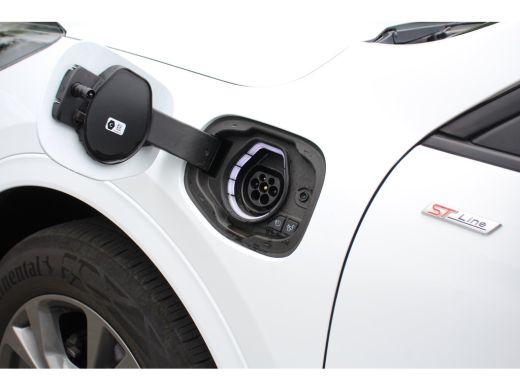 Ford Kuga 2.5 PHEV ST-LINE | NL-AUTO! | 1 EIGENAAR! | WINTERPACK | CAMERA | APPLE CARPLAY & ANDROID AUTO | ... ActivLease financial lease