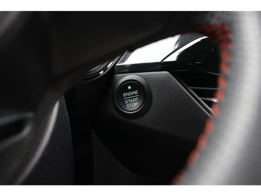 Ford Kuga 2.5 PHEV ST-LINE | NL-AUTO! | 1 EIGENAAR! | WINTERPACK | CAMERA | APPLE CARPLAY & ANDROID AUTO | ... ActivLease financial lease