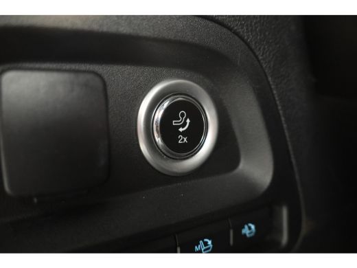 Ford S-Max 2.0 TDCi Titanium 7p. 7 Persoons, Navigatie, Leer, Climate, Trekhaak ActivLease financial lease