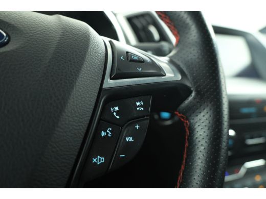 Ford S-Max 2.0 TDCi Titanium 7p. 7 Persoons, Navigatie, Leer, Climate, Trekhaak ActivLease financial lease