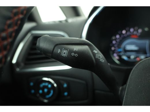 Ford S-Max 2.0 TDCi Titanium 7p. 7 Persoons, Navigatie, Leer, Climate, Trekhaak ActivLease financial lease