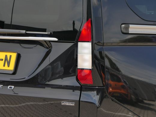 Ford Tourneo Connect 1.5 PHEV Titanium 7 Persoons | 100km Elektrisch Rijbereik | 1400kg Trekgewicht | ActivLease financial lease