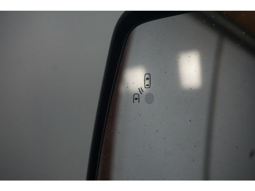 Ford Transit Custom 300 2.0 TDCI L2H1 Limited DC | Achteruitrijcamera | Cruise control adaptief | Trekhaak ActivLease financial lease