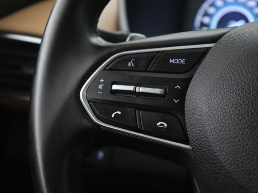 Hyundai Santa Fe 1.6 T-GDI PHEV Comfort Smart Sky | Panoramadak | Leder | Trekhaak | Adaptive cruise | Camera | Kr... ActivLease financial lease