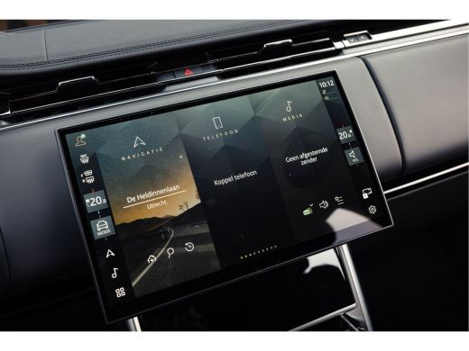 Land Rover Range Rover P460e HSE | 23 Inch Gloss Black | Shadow Pack | El.trekhaak | Pano | Head-up | Softclos ActivLease financial lease