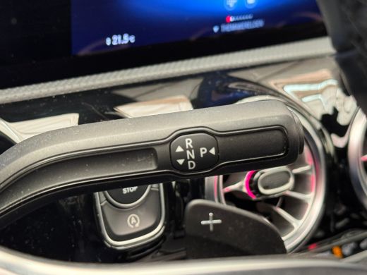Mercedes-Benz A-Klasse 180 Luxury Line Panorama Dak | Alcantara Bekleding | LED | Widescreen | Camera | Navigatie | Park... ActivLease financial lease