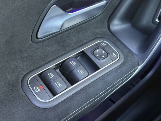 Mercedes-Benz A-Klasse 250 e Business Solution AMG Edition | Pano | Ambient Light | Camera | LED | 18 inch ActivLease financial lease