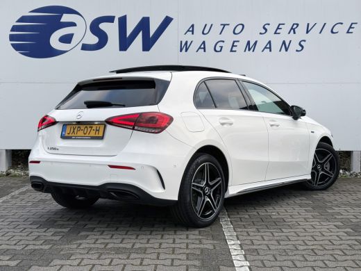 Mercedes-Benz A-Klasse 250 e Business Solution AMG Edition | Pano | Ambient Light | Camera | LED | 18 inch ActivLease financial lease