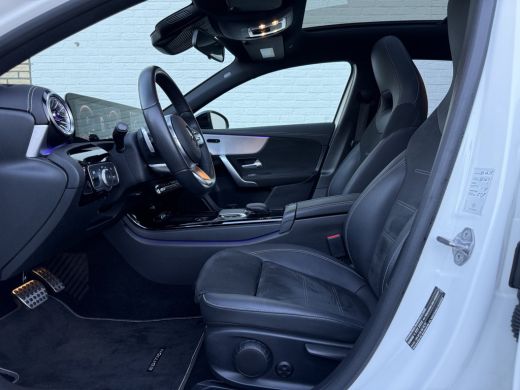 Mercedes-Benz A-Klasse 250 e Business Solution AMG Edition | Pano | Ambient Light | Camera | LED | 18 inch ActivLease financial lease