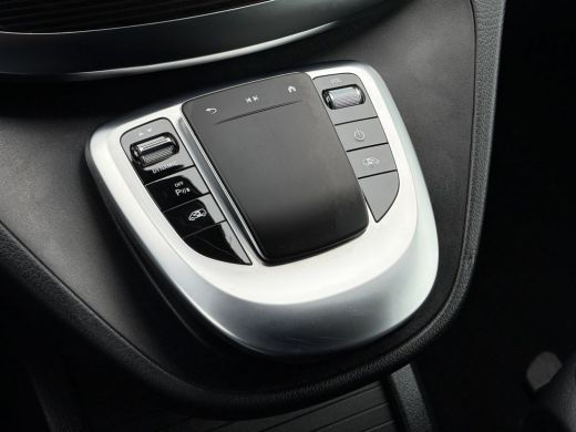 Mercedes-Benz EQV 300 AVANTGARDE EDIT 8 PERS / 90 kWh / L2H1 / 1e EIG. / BURMEISTER / 360 CAMERA / STANDKACHEL / / ... ActivLease financial lease