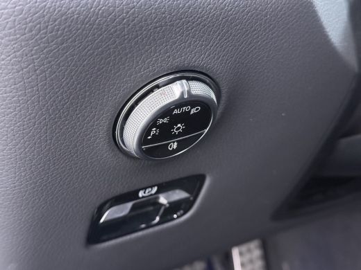 Mercedes-Benz GLC 300e AMG // Trekhaak // Burmester // 360 Camera // Memory // 20 inch // Carplay ActivLease financial lease