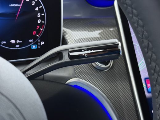 Mercedes-Benz GLC 300e AMG // Trekhaak // Burmester // 360 Camera // Memory // 20 inch // Carplay ActivLease financial lease