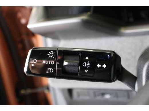 Opel Grandland GS, | Draadloze telefoonlader (Inductie) | Elektronische klimaatregeling met twee zones | Intelli... ActivLease financial lease