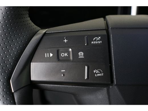 Opel Grandland GS, | Draadloze telefoonlader (Inductie) | Elektronische klimaatregeling met twee zones | Intelli... ActivLease financial lease