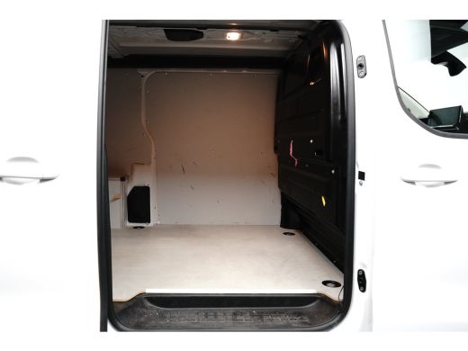 Opel Vivaro 2.0 HDI 180pk EAT8 L3 | Automaat | Navigatie | 3-Zits | Long | Climate control | Stuurverwarming ... ActivLease financial lease