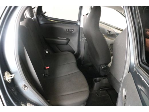 Peugeot 108 1.0 e-VTi Active | Navi by App | Airco | Camera | DAB | Buitenspiegels elektrisch verstel- en ver... ActivLease financial lease